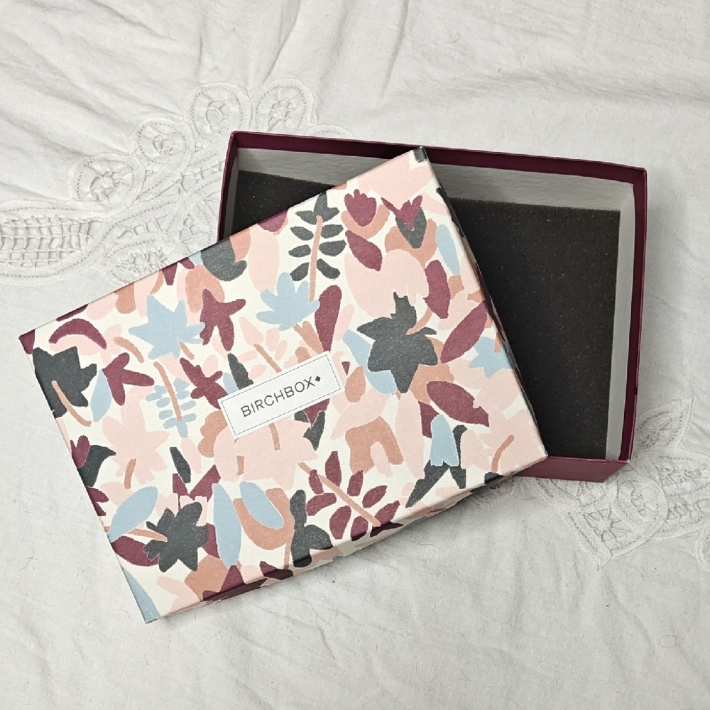 📦 Birchbox Gift Box